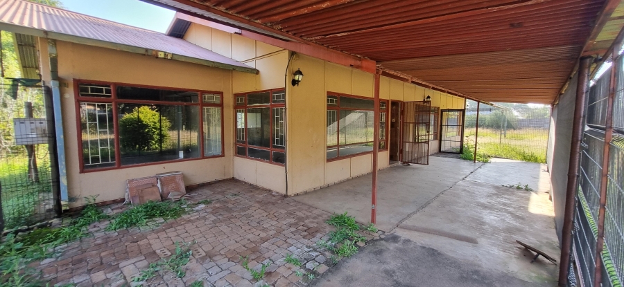 7 Bedroom Property for Sale in Zoutpansdrift A H North West
